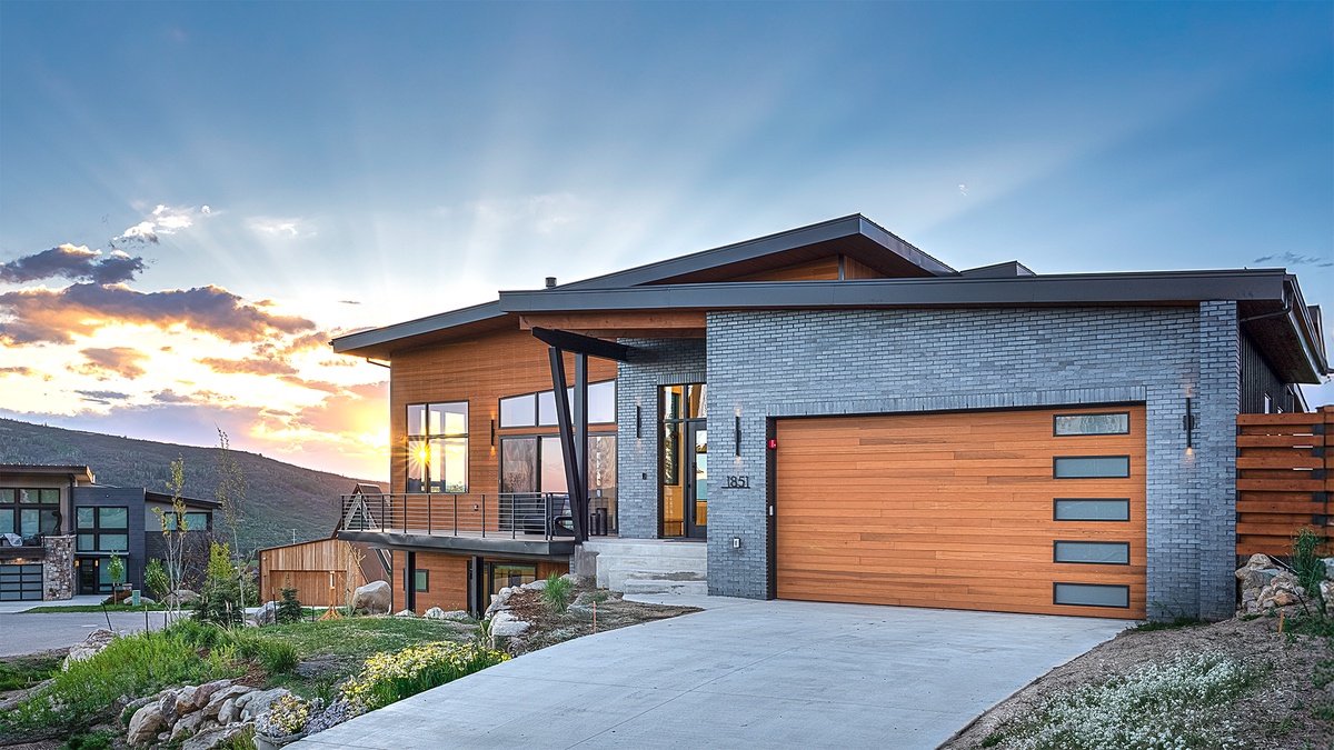 Welcome to Raptor Ridge!