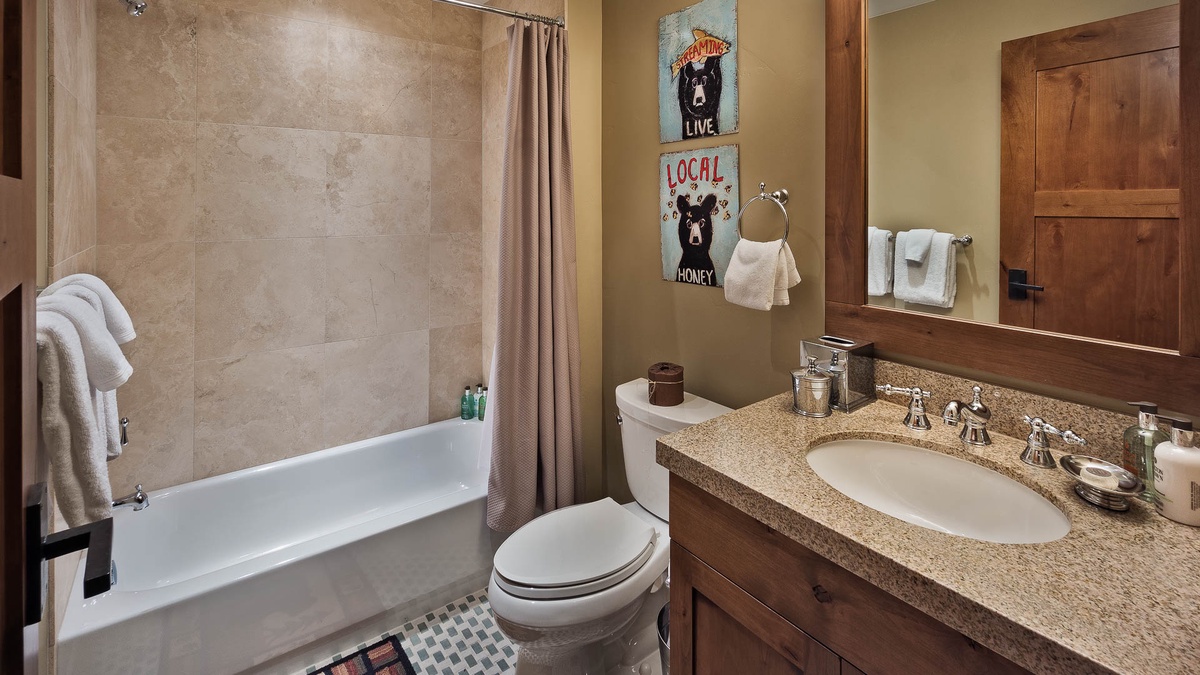 Shared Bathroom, Main Level - Hall bathroom adjacent to Bedroom 4