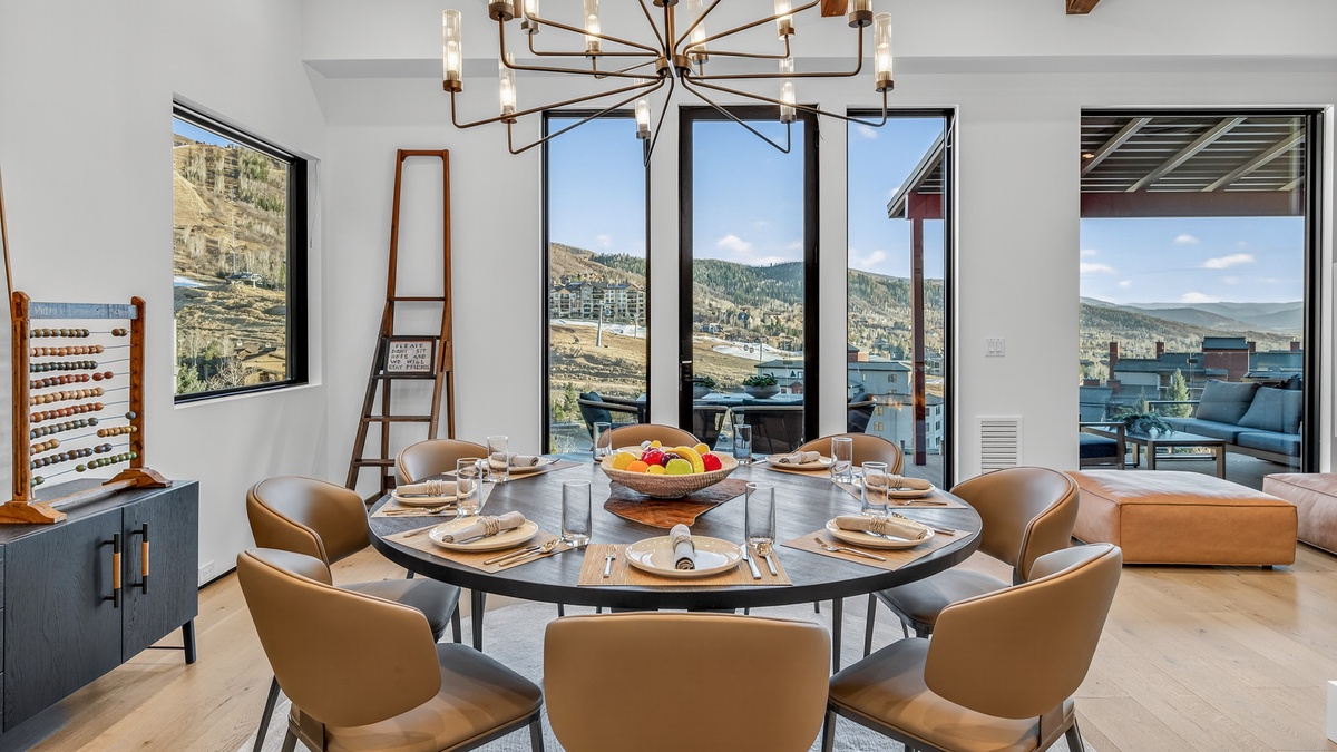 Dining Area, Upper Level - With stunning mountain views
