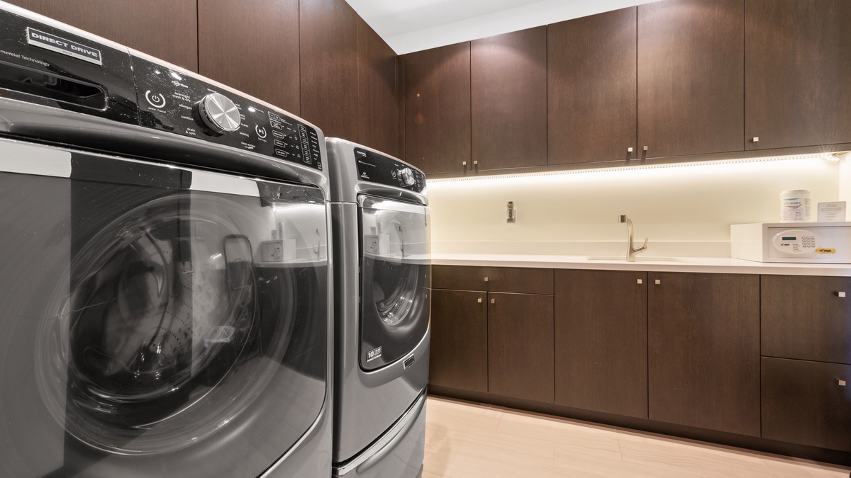 Laundry Room, Lower Level
