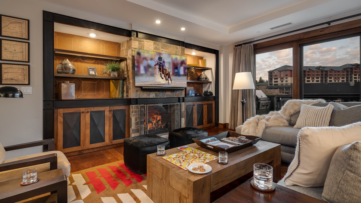 Great Room, Main Level - With fireplace