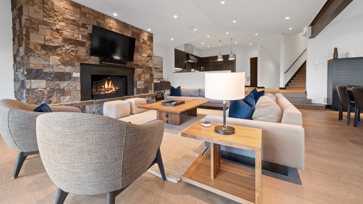 Great Room, Main Level