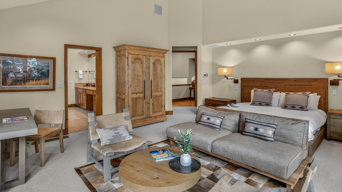 Bedroom 1, Upper Level - Primary Bedroom