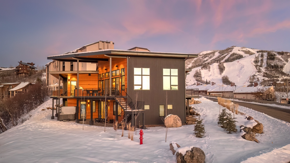 Winter Exterior - Slope views