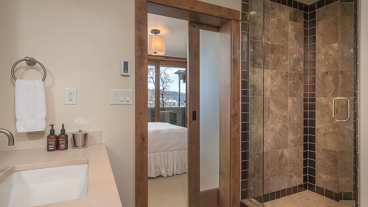 Bedroom 3, Main Level - Ensuite