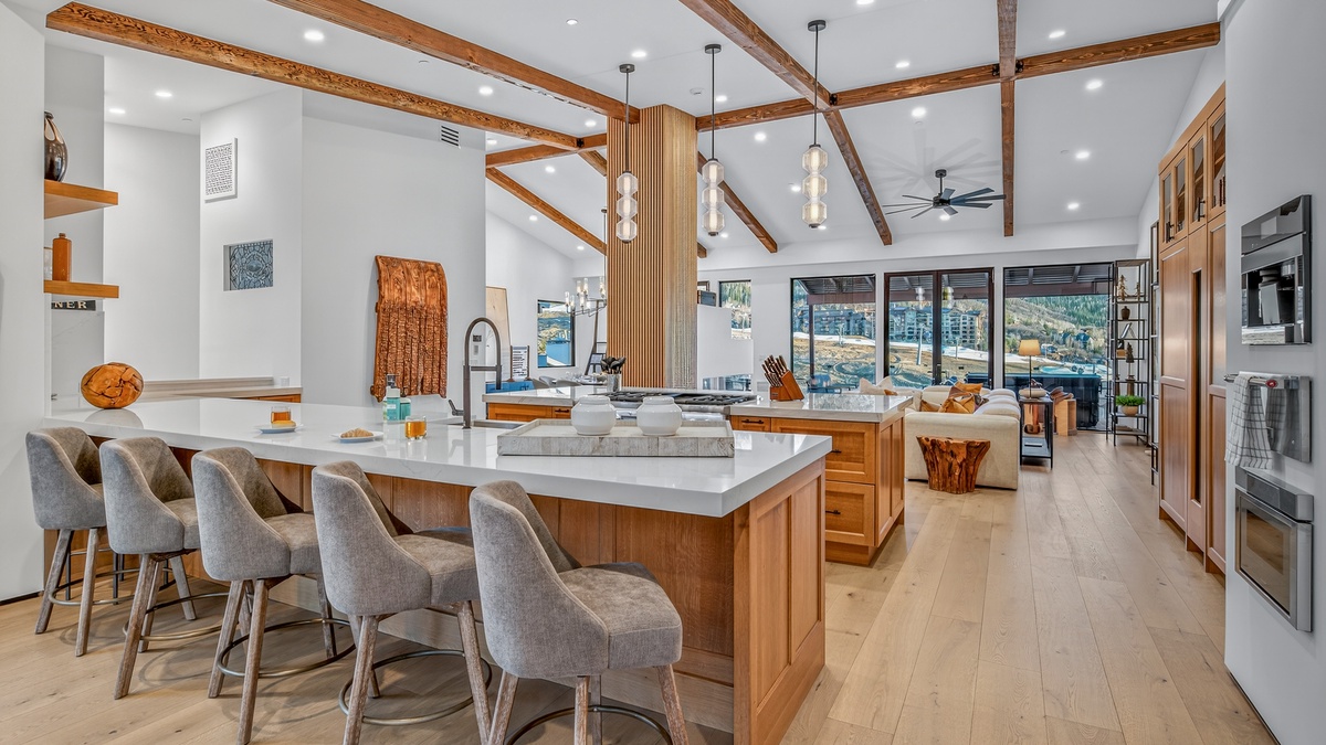 Kitchen, Upper Level