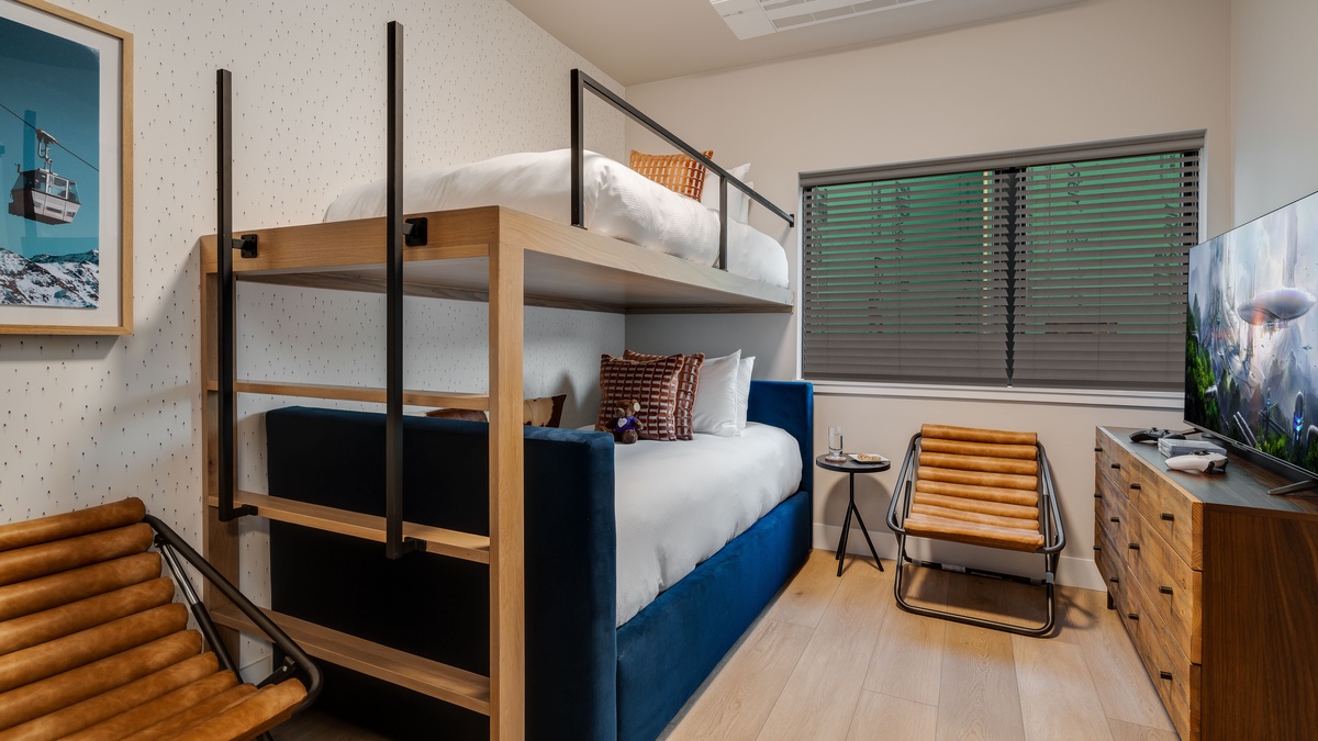 Bedroom 4, Upper level - Twin-over-twin bunk bed with an additional twin trundle, sharing a jack-and-jill bathroom with the other bunk room