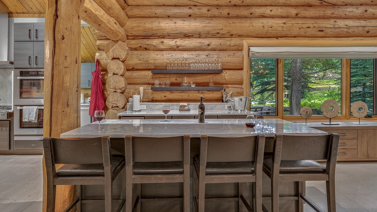 Kitchen, Main Level - Bar seating area for drinks and cocktails