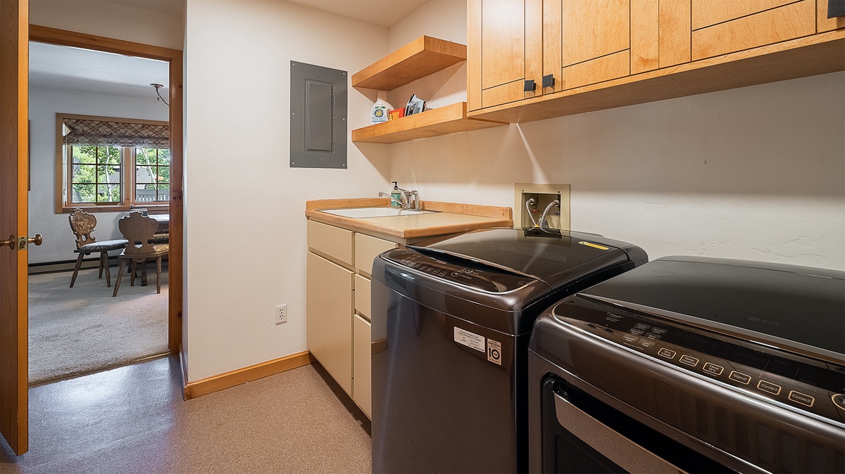 Laundry, Lower Level - Washer and dryer