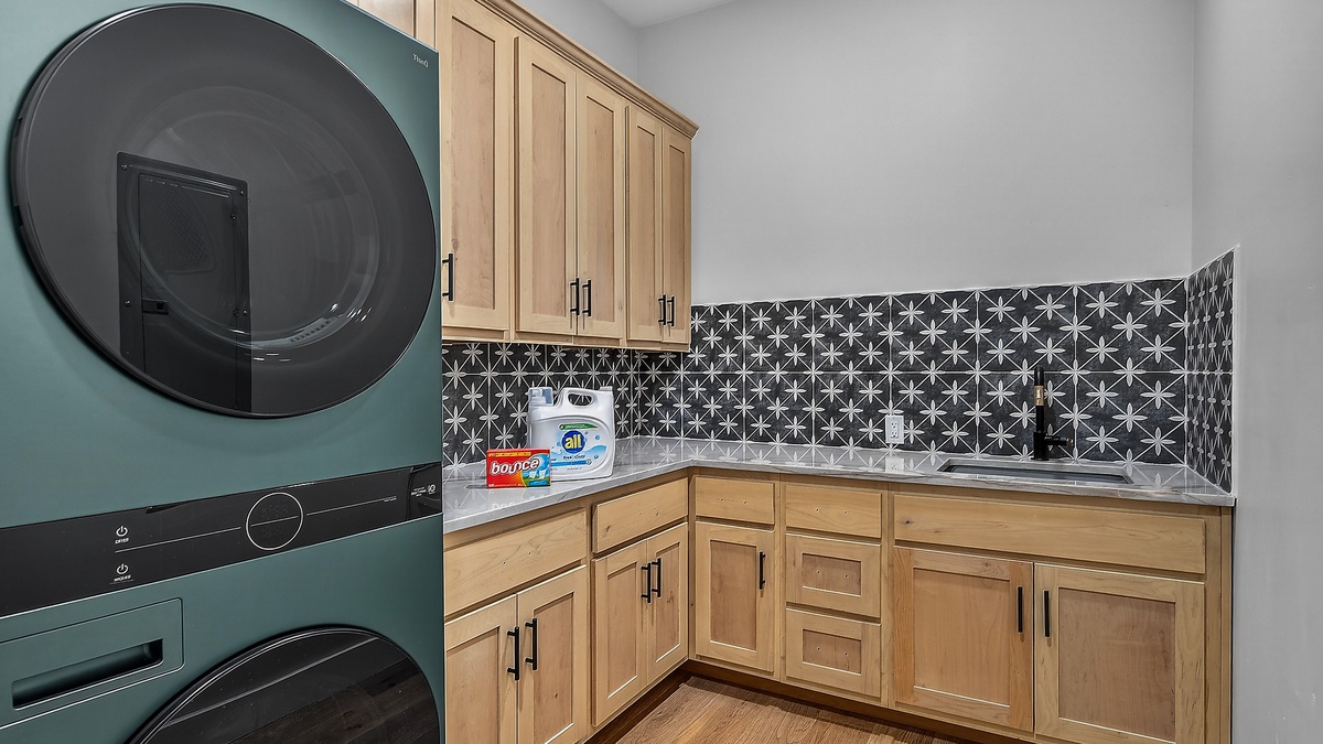 Laundry, Lower Level