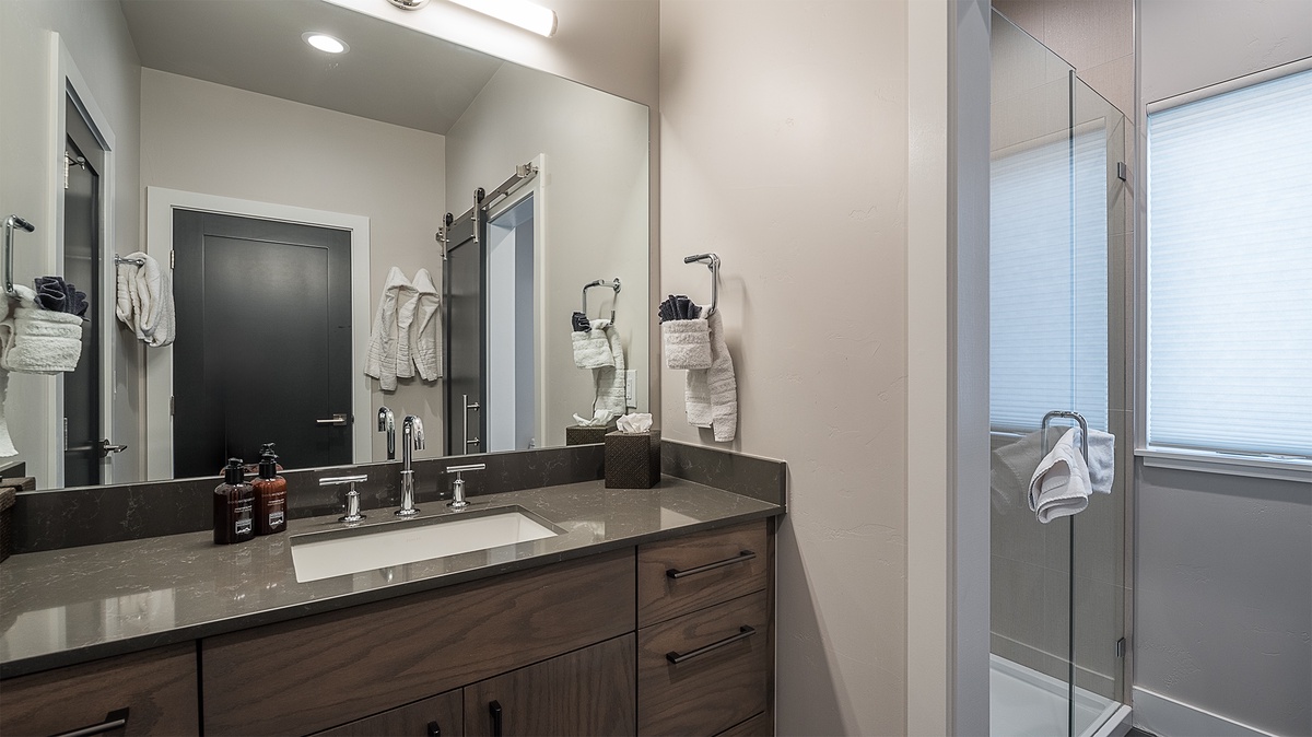 Shared Bathroom, Upper Level - Jack and Jill bath between Bedrooms 2 and 3