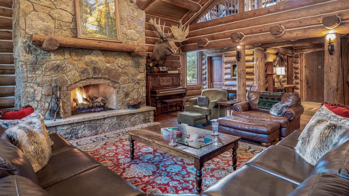 Great Room, Main Level - Seating area beside entry and loft