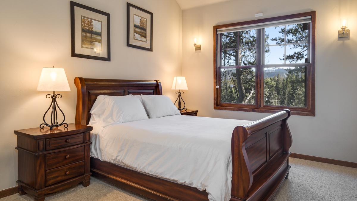 Bedroom 6, Upper Level - Queen suite on upper level