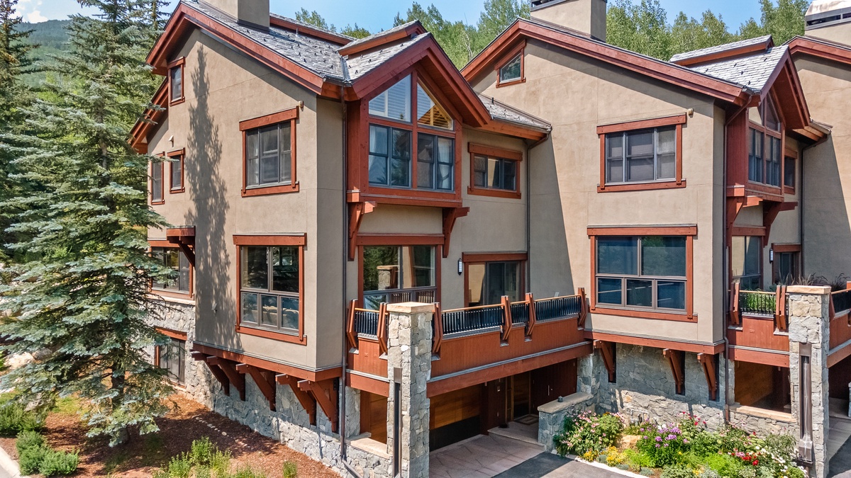 Chalet Bello in summer