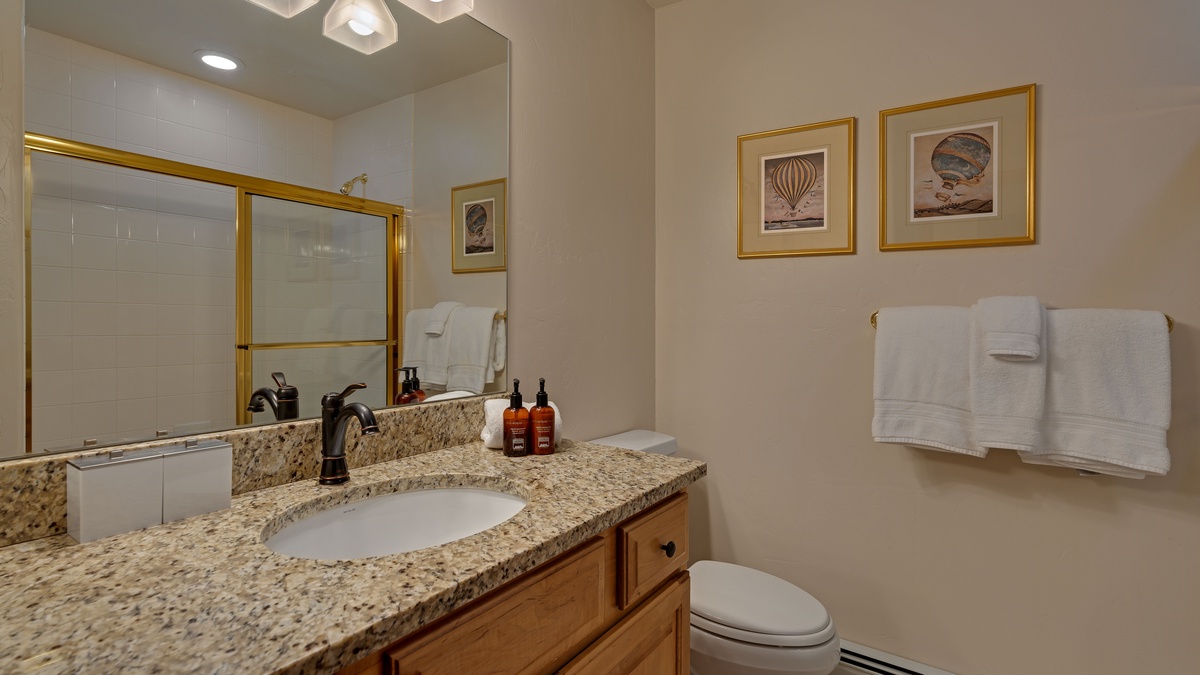 Bedroom 3, Upper Level - 2nd King ensuite on upper level