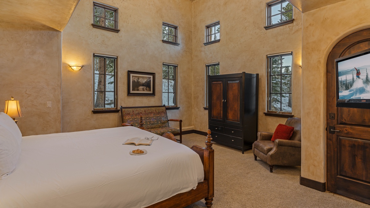 Bedroom 2, Upper Level - King suite 2, upper level