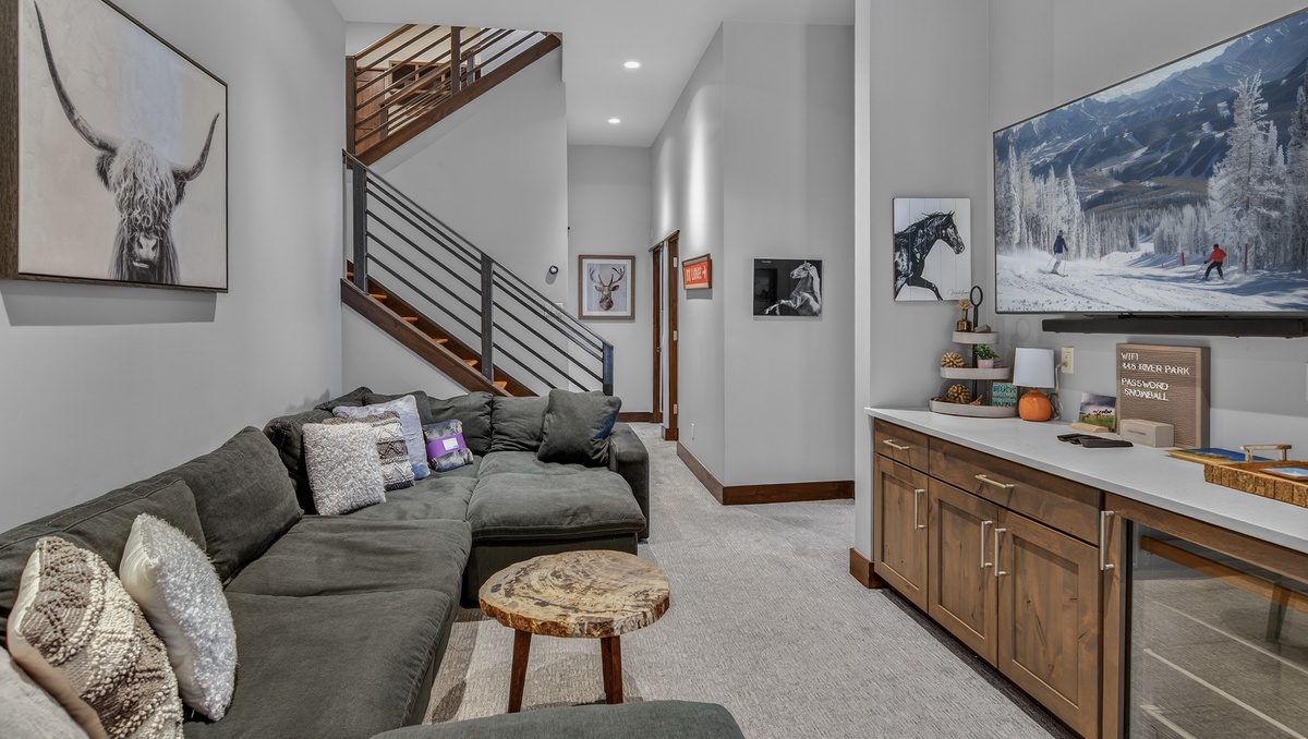 Family Room, Lower Level