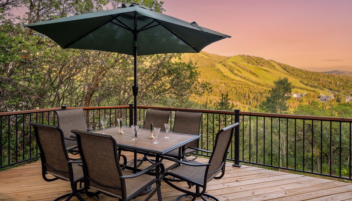 Deck, Main Level, Glacier Lodge East - Enjoy summer evenings on the deck.
