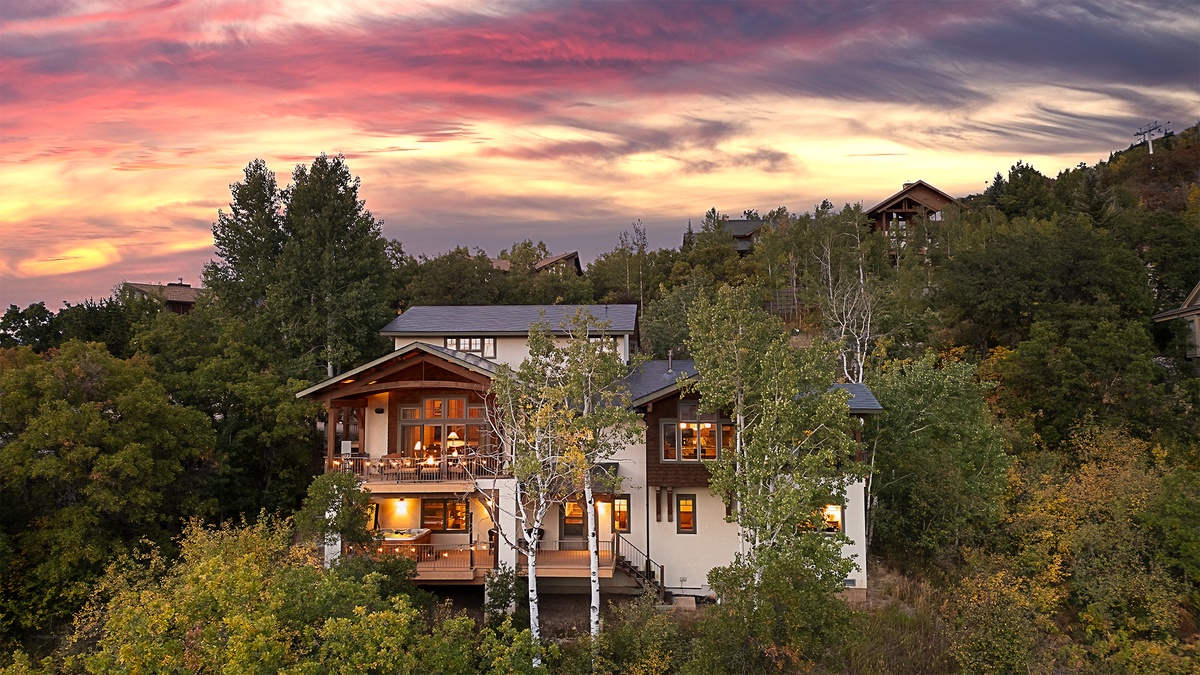 Aerial view of Valley View Retreat