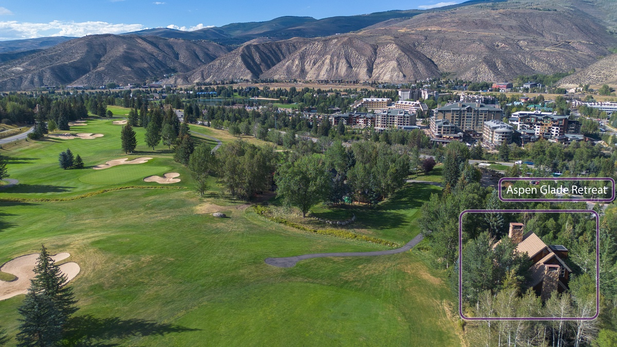 Exterior - Aerial view facing town