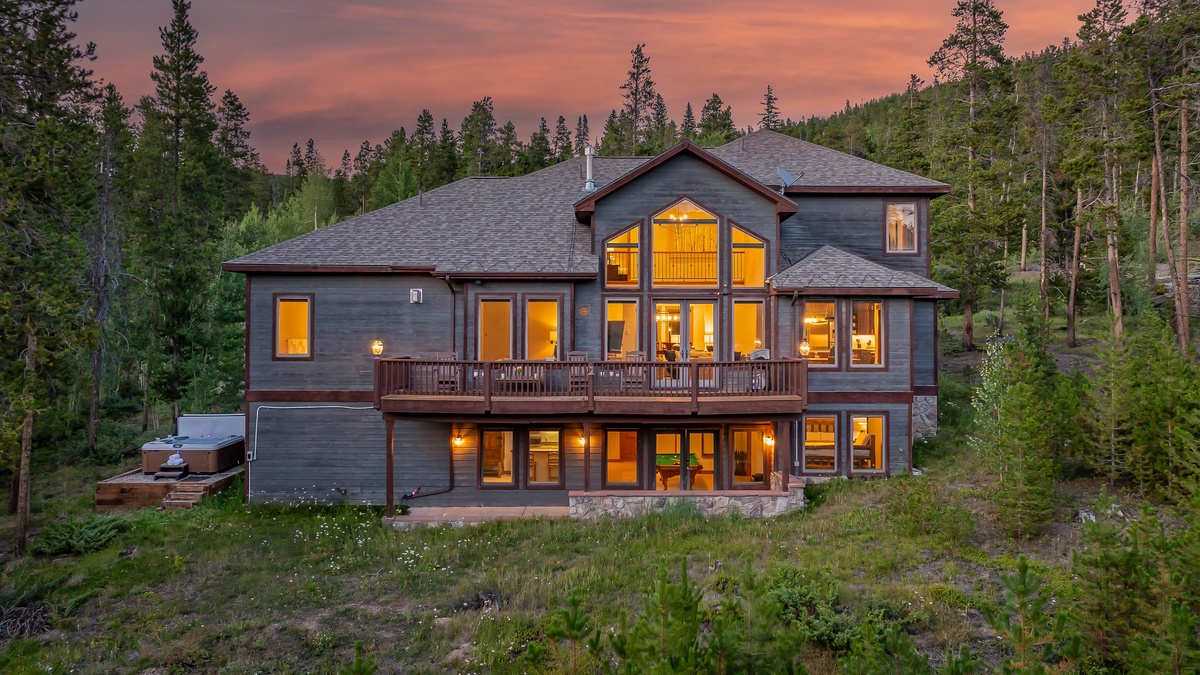 Welcome to Mountain Gate!