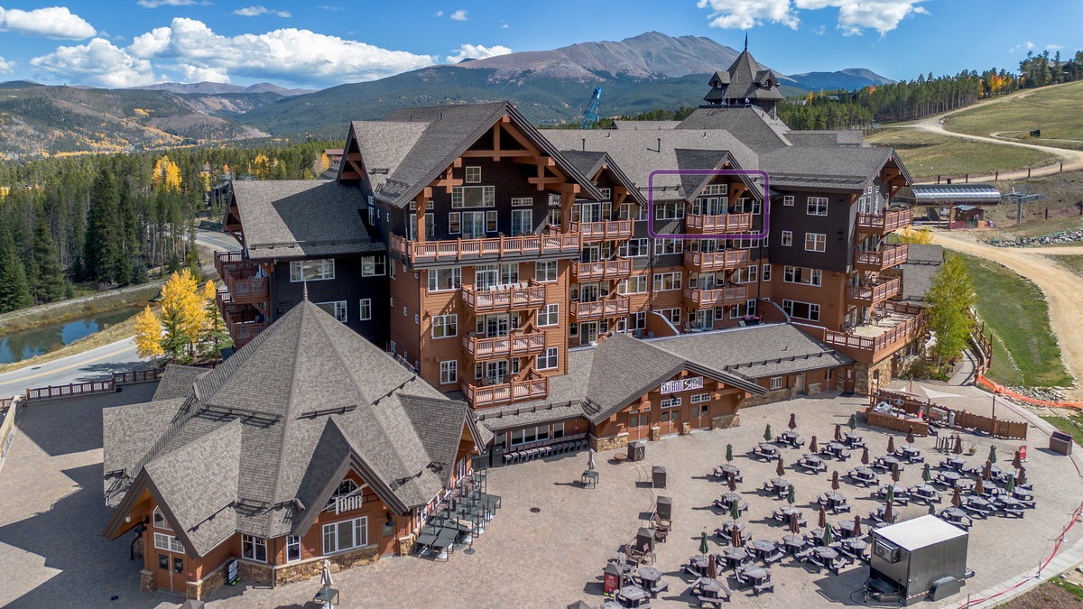 Exterior Rear facing ski resort