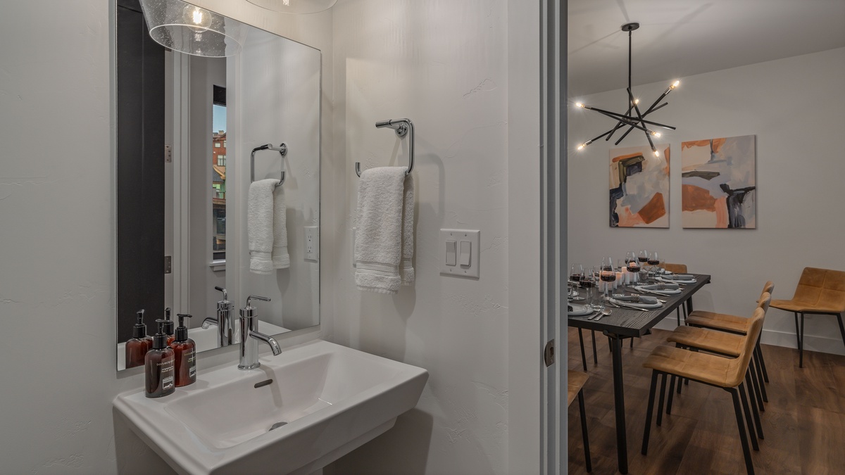 Powder Bath, Main Level