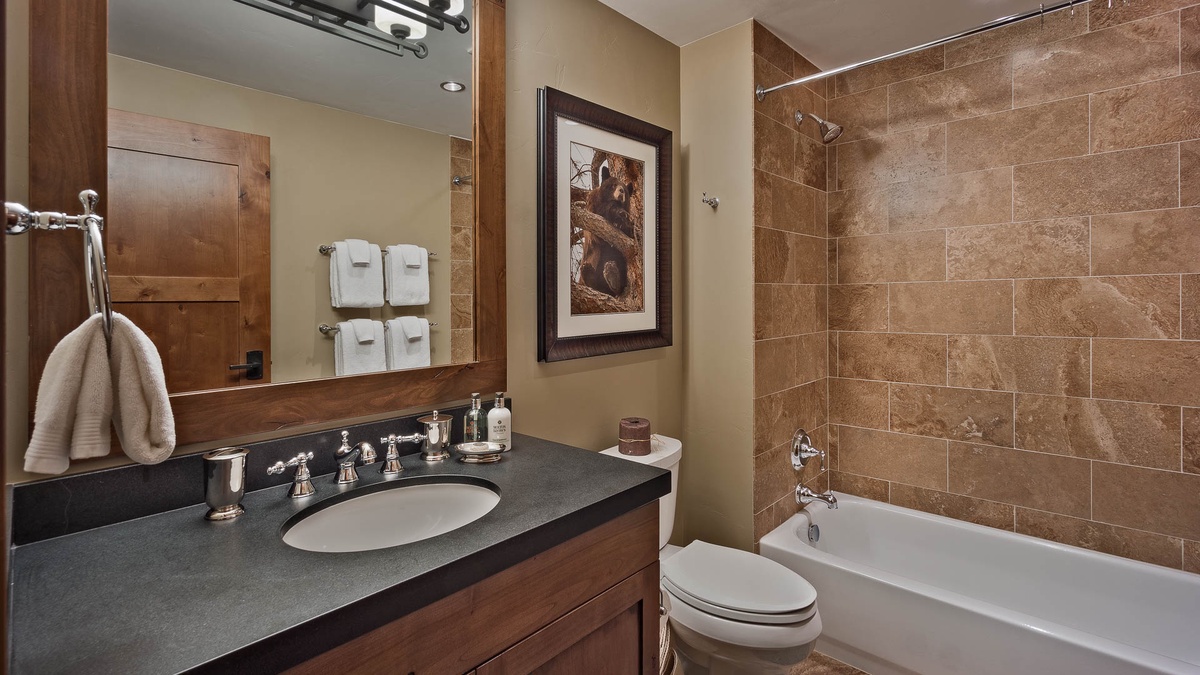 Bedroom 3, Main Level - Ensuite