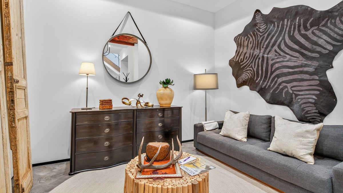 Foyer, Main Level - With a queen sleeper sofa