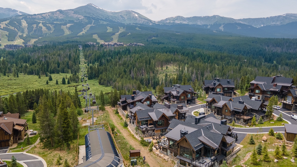 Disconnect at the Breck Connect