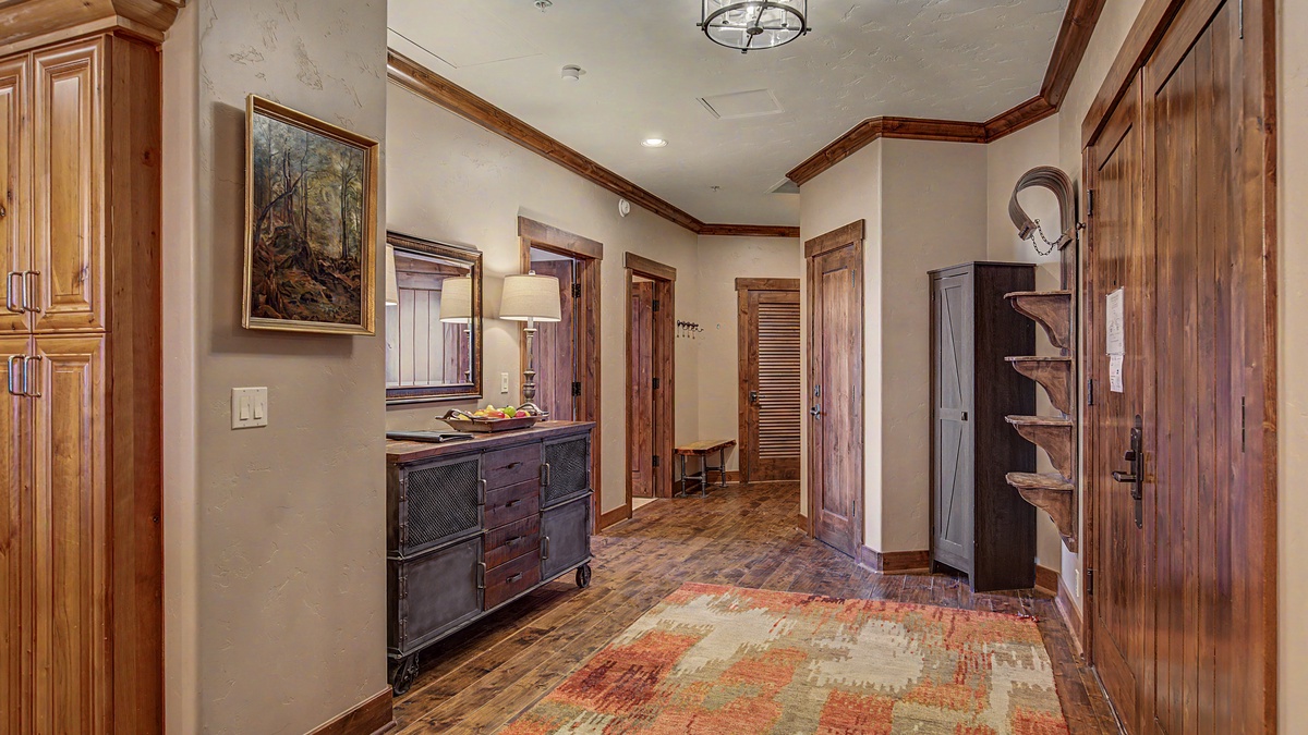 Entry, Main Level - Hallway leading toward bedrooms