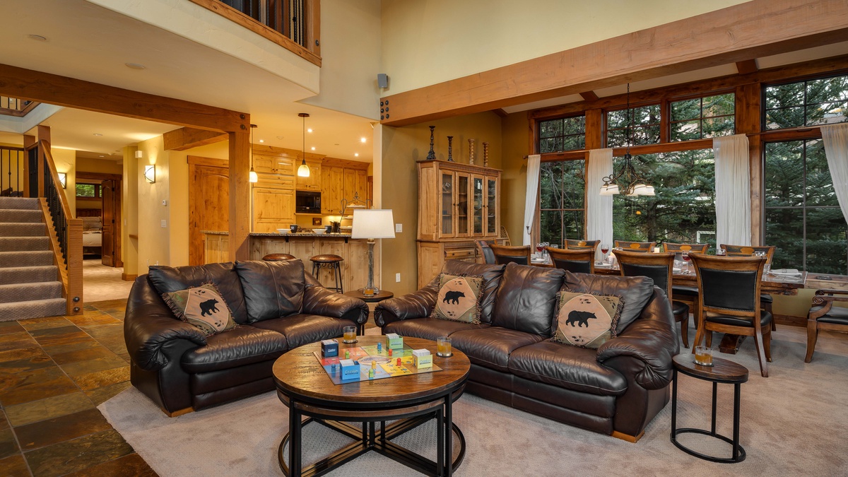 Great Room, Main Level - Seating area with coffee table