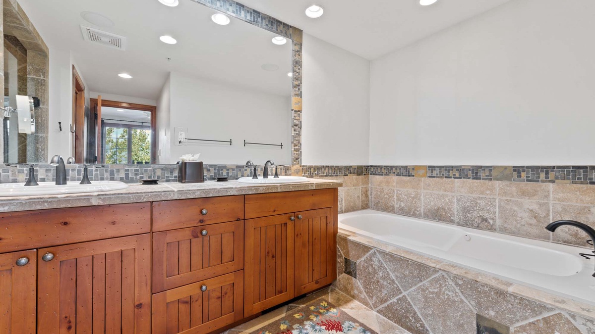 Bedroom 1 - Primary Ensuite Bathroom