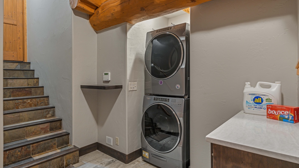 Main level laundry area and entry from garage