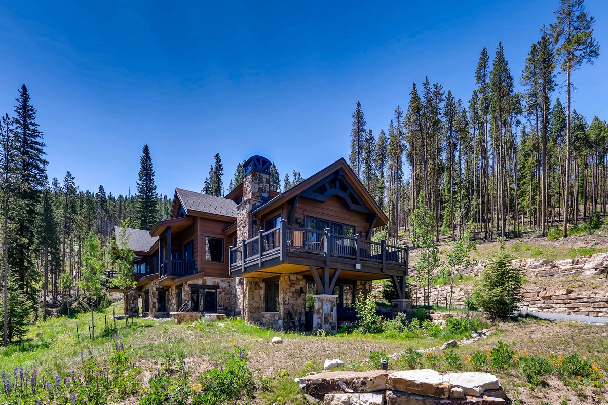 The Overlook Breckenridge Rental Moving Mountains