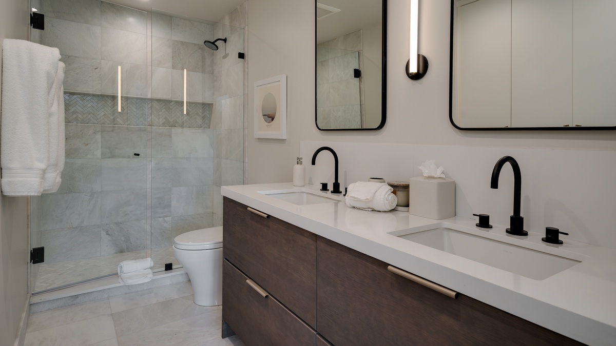 Bedroom 1 - Primary ensuite bathroom