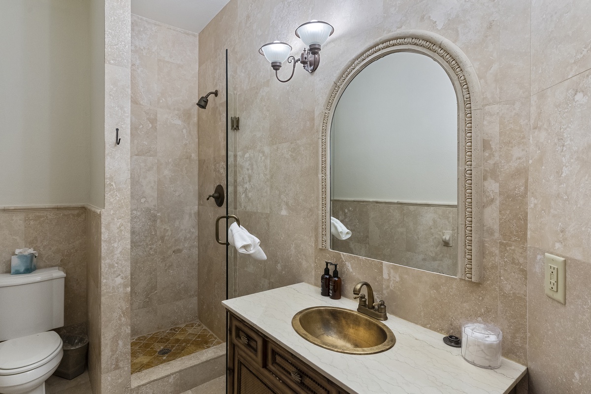 Apex Lodge South Side Bunkroom Ensuite