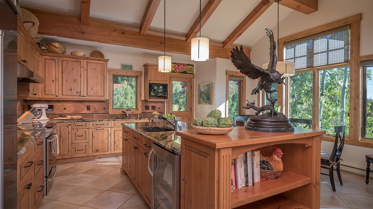 Kitchen, Main Level - Spacious kitchen