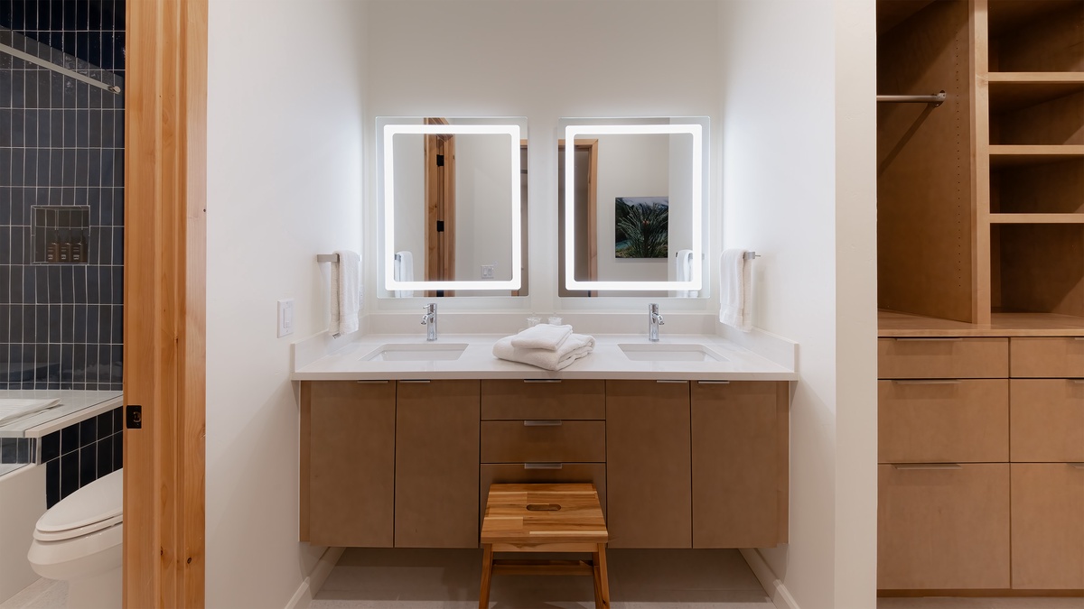 Bunkroom bathroom double vanity
