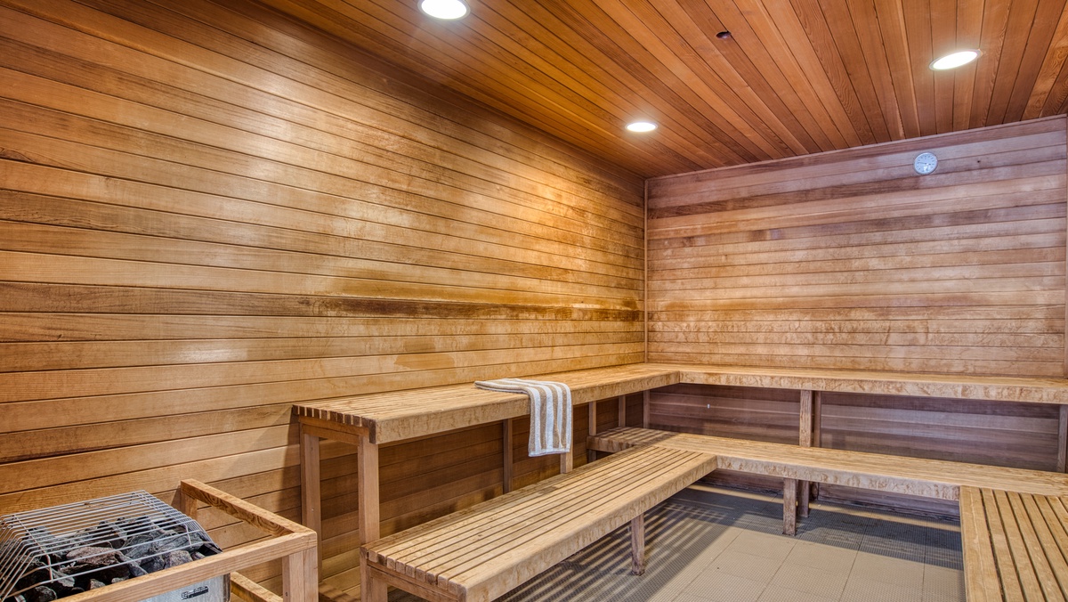 One Ski Hill: Sauna
