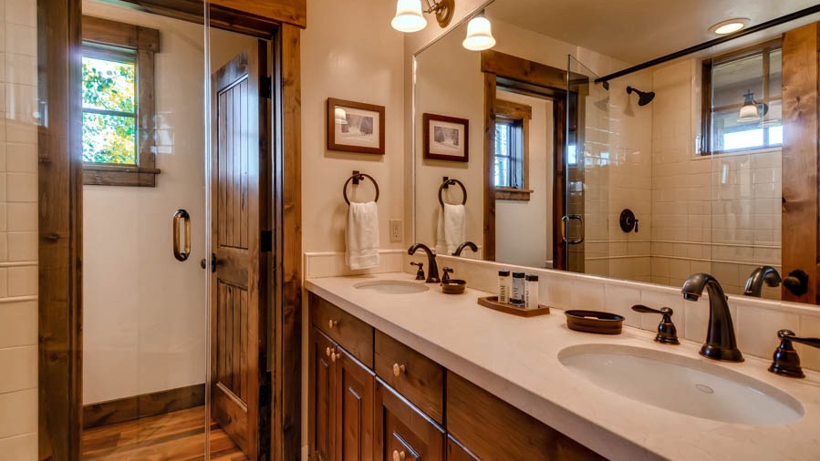 Bedroom 7, Main Level - King suite on main level ensuite