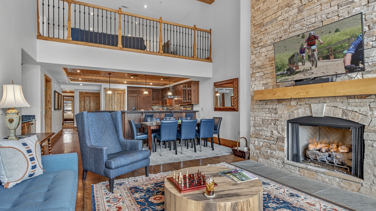 Great Room and Loft, Main Level