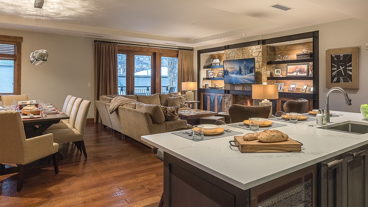 Kitchen, Main Level - Open to great room