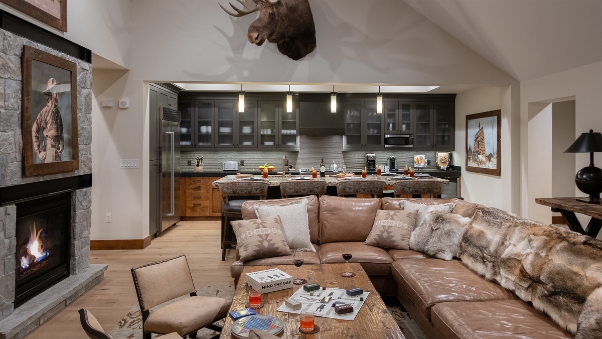 Great Room, Main Level - Open to kitchen