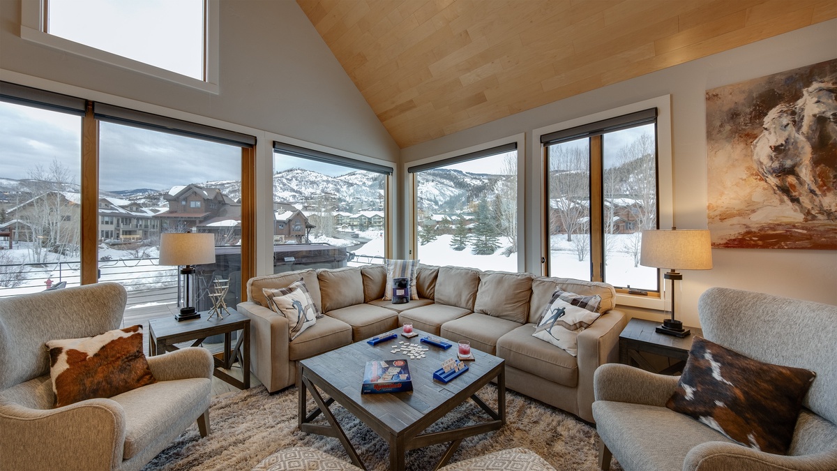 Great Room, Main Level - Comfortable seating with mountain views