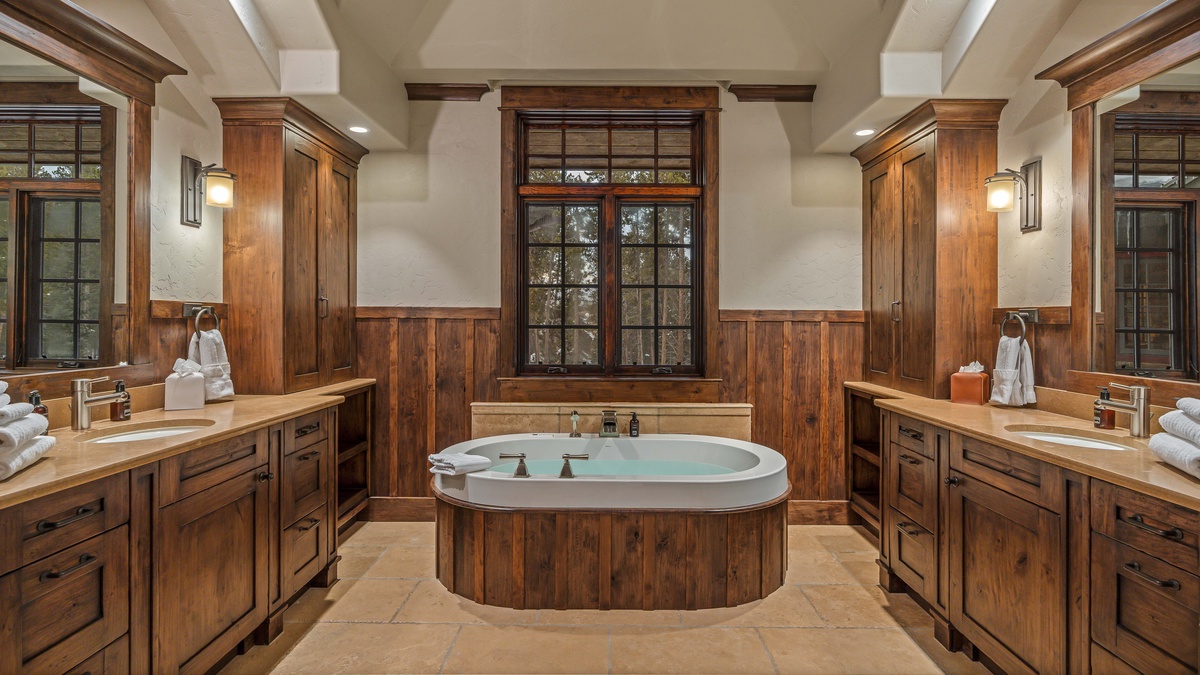 Bedroom 1, Main Level - Primary ensuite with spa tub and double sinks