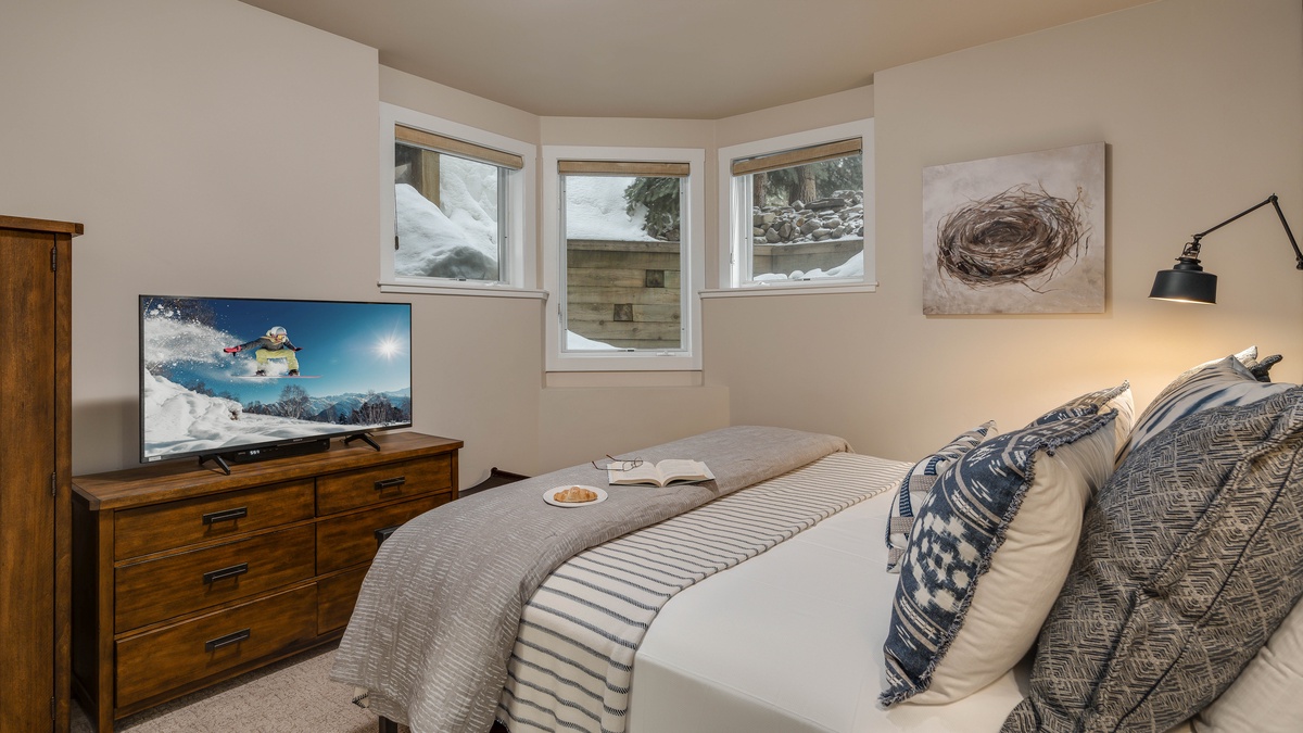 Bedroom 5, Lower Level - King suite on lower level