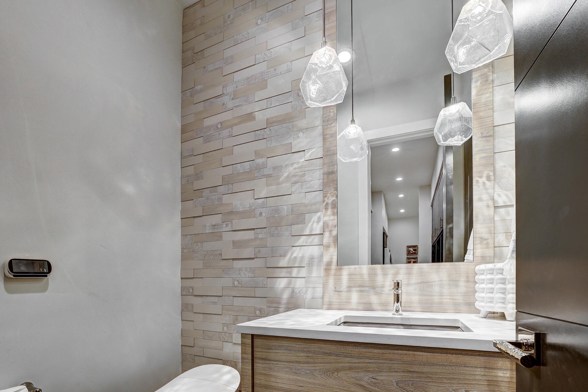 Powder Room, Main Level