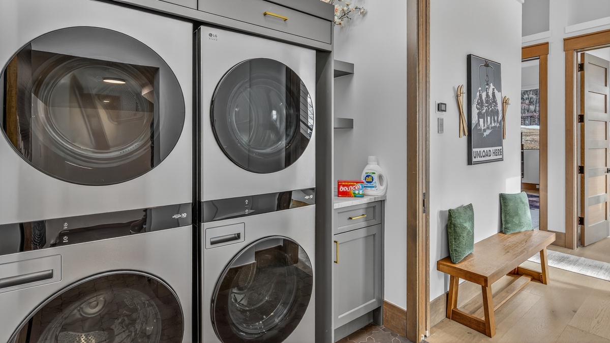 Laundry, Lower Level