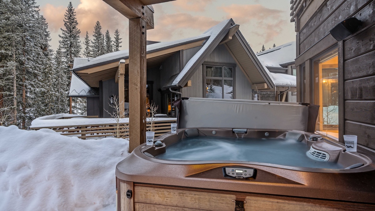 Private hot tub on back patio